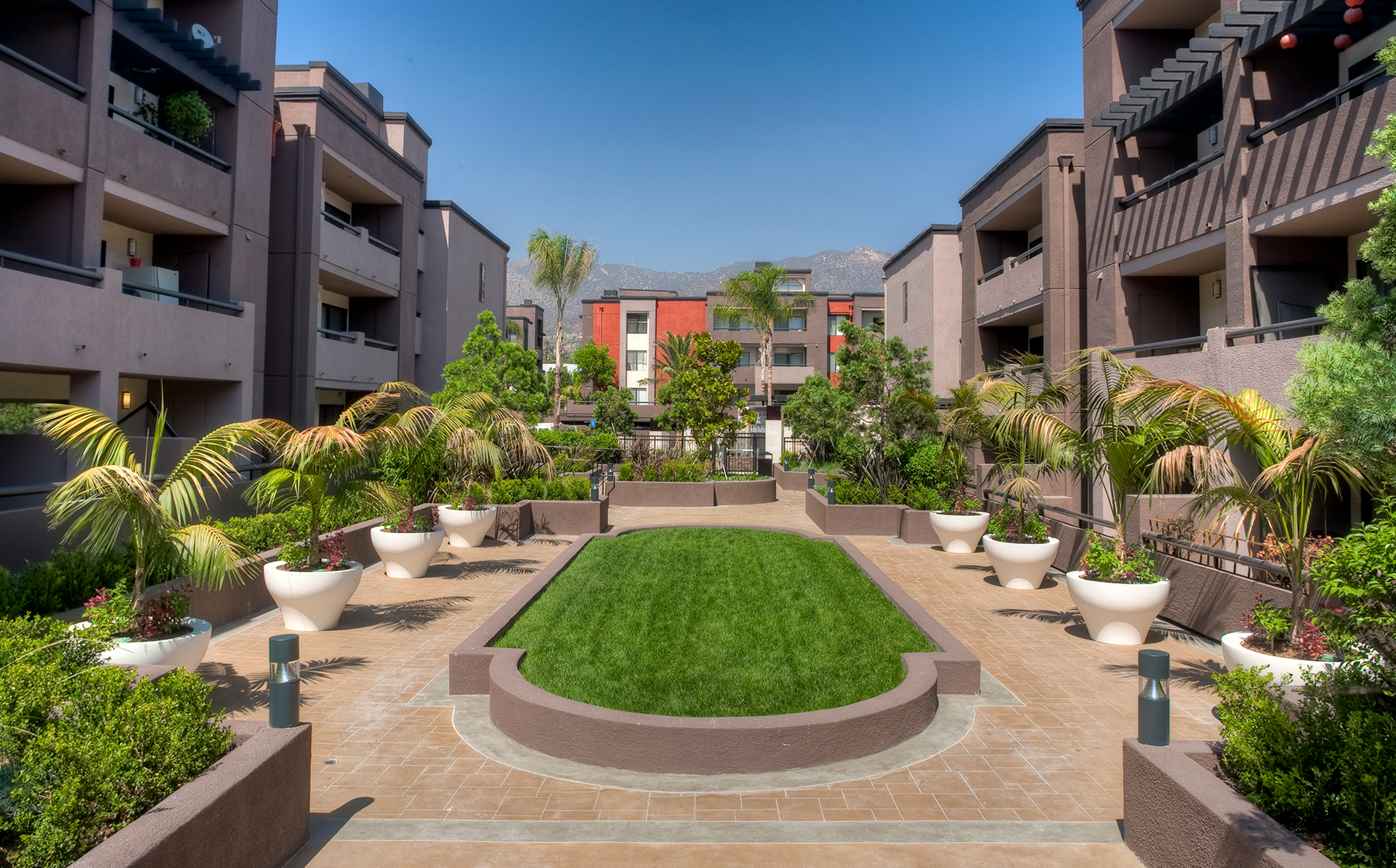 Avalon Burbank | AvalonBay Communities